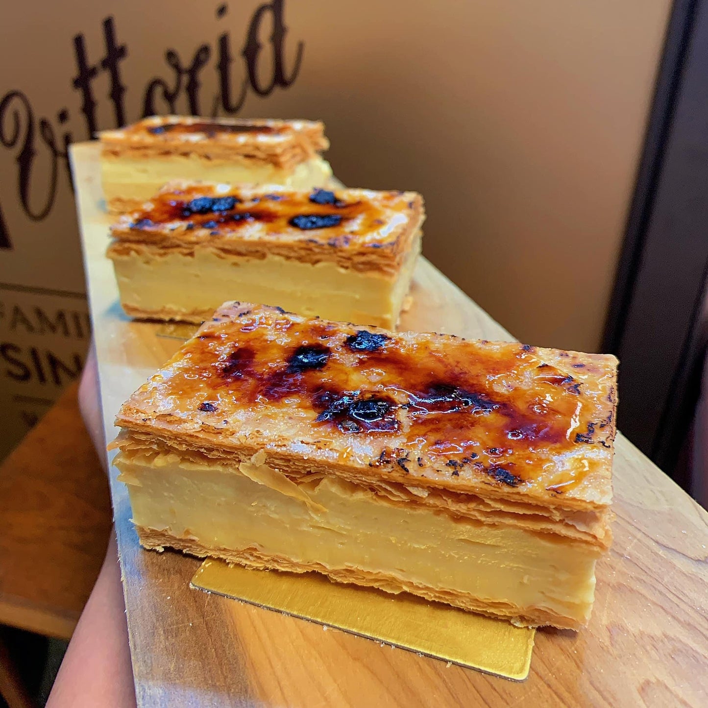 Brûlée custard square