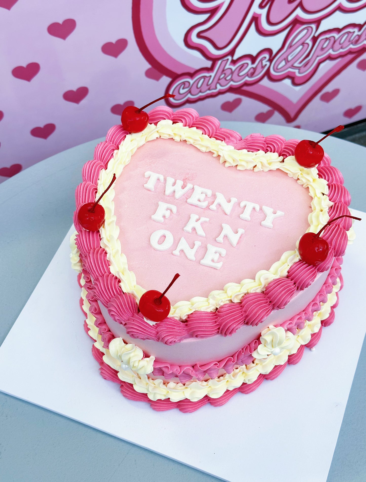 heart vintage cake #2