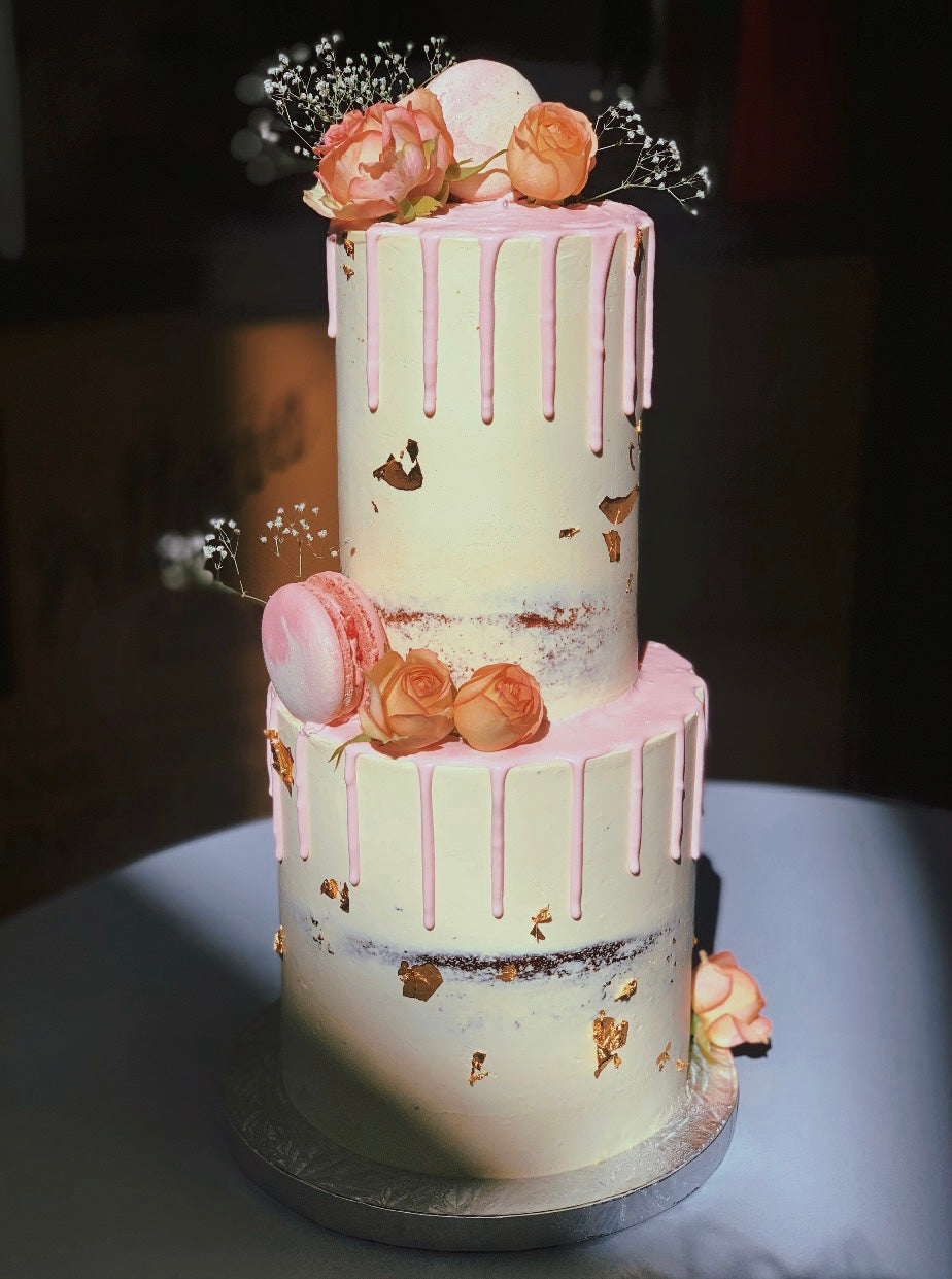 2 tier flower dripping cake